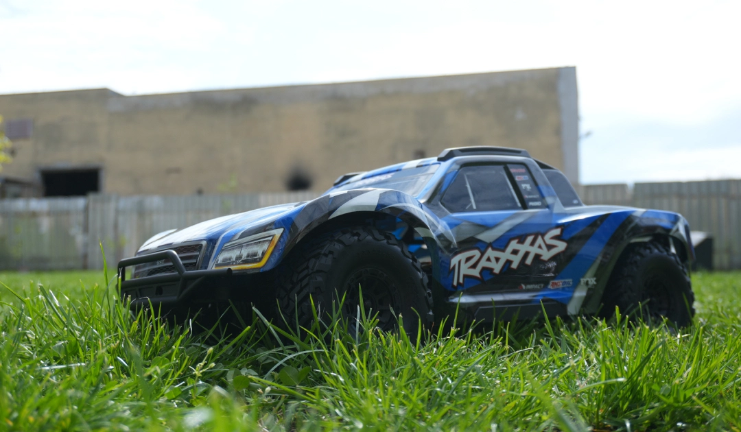 Recenze RC auta Traxxas Maxx Slash