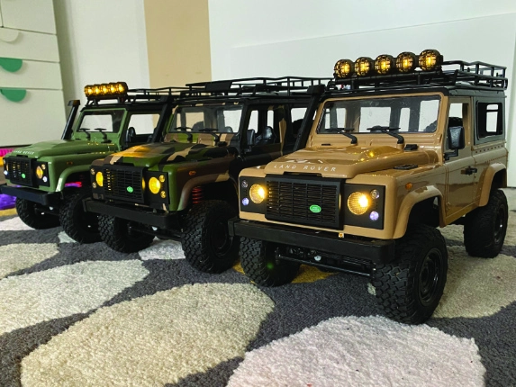 RC auto Land Rover Defender T98 V2