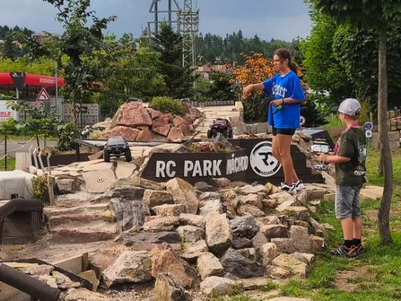 RC park Náchod - Děti na dráze