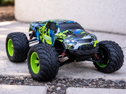 RC auta Dominator Monster