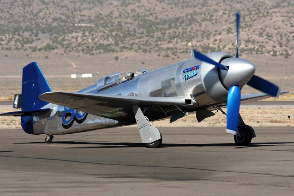 YAK 11 Reno Racer 1,8 m (zaťahovací podvozok) „Czech mate“ | RCprofi.sk
