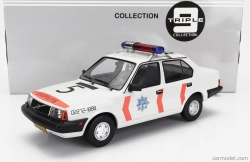 Triple9 Volvo 340 Dl Holandská polícia Rijkspolitie 1987 1:18 Biela oranžová