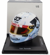 Spark-model Arai helmet F1  Casco Helmet At04 Team Alpha Tauri N 22 Singapore Gp 2023 Yuki Tsunoda 1:5 Bílá Světle Modrá