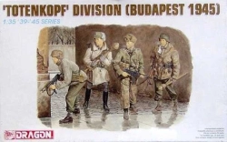 Model Kit figúrky 6095 - "TOTENKOPF" DIVISION (BUDAPEST 1945) (1:35)