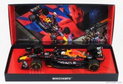 Minichamps Red bull F1 Rb18 Team Oracle Red Bull Racing N 1 1:18, tmavě modrá