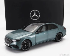 I-scale Mercedes benz E-class (w214) Amg Line 2024 1:18 Velmi Světle Zelená Met