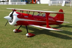 85" svalová páska - červená/biela 2,16 m