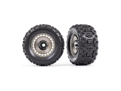 Kolesá Traxxas 3,8", pneumatiky Sledgehammer, čierny chrómový polomatný disk s krytom (2)