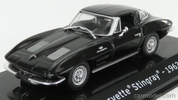 Edicola Chevrolet Corvette Stingray 1963 - Con Vetrina - S vitrínou 1:43 čierna
