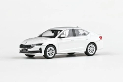 Abrex Škoda Octavia IV FL (2024) 1:43 - Bílá Candy