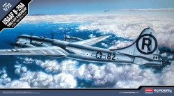 Academy Boeing B-29A Enola gay and Bockstar (1:72)