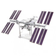 Oceľová stavebnica Medzinárodná vesmírna stanica (ISS)