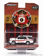 Greenlight Chevrolet Tahoe Mastic Beach Fire Engine 2021 1:64 Bílá Červená