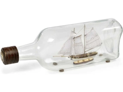 AMATI Hannah 1:300 kit do fľaše