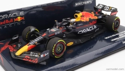 Minichamps Red bull F1 Rb18 Team Oracle Red Bull Racing N 1 Majster sveta Víťaz Azerbajdžan Gp 2022 Max Verstappen 1:43 Matná modrá žltá červená