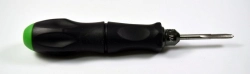 Závitník M4