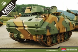 Model Kit military 13292 - R.O.K. ARMY K200 A1 (1:35)