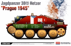 Model Kit military 13277 - HETZER "PRAGUE 1945" (1:35)