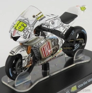 Edicola Yamaha Yzr-m1 N 46 Showbike Valencia Motogp 2007 Valentino Rossi 1:18 White