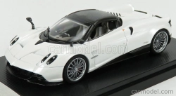 LCD model Pagani Huayra Roadster 2018 1:43 White