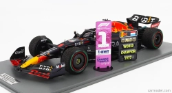 Spark-model Red bull F1  Rb18 Team Oracle Red Bull Racing N 1 World Champion Winner Japan Gp With Pit Board 2022 Max Verstappen 1:12 Matná Modrá Žlutá Červená