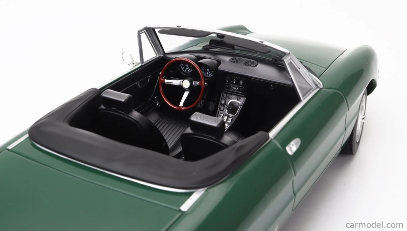 Norev Alfa romeo Duetto 2000 Spider 1978 1:18 Zelená