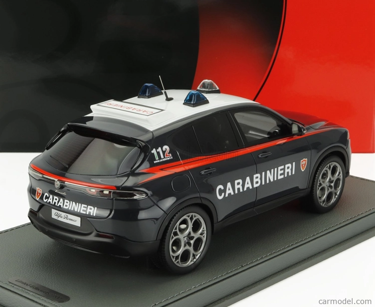 Bbr-models Alfa romeo Tonale Veloce Carabinieri 2023 - Con Vetrina - S vitrínou 1:18 Modrá biela červená