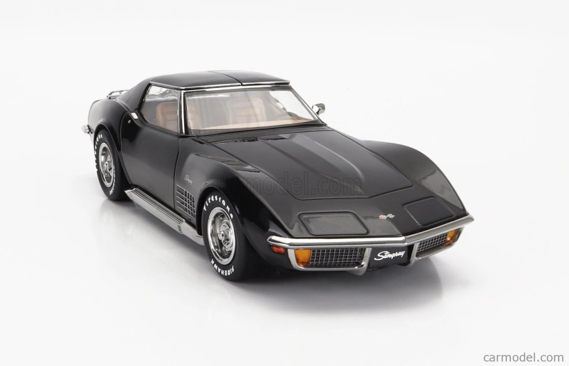 Chevrolet Corvette C3 1972 v mierke Kk - s odnímateľnou strechou 1:18 čierny