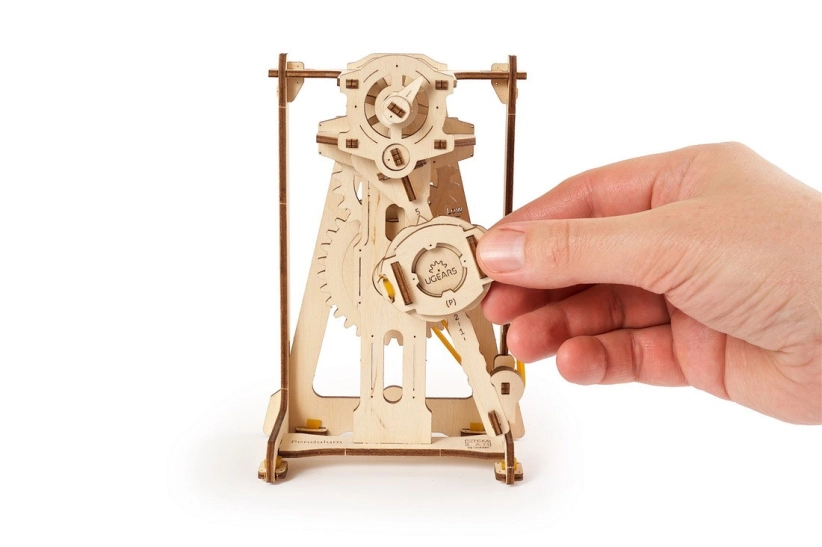 Ugears 3D dřevěné mechanické puzzle STEM výukové kyvadlo