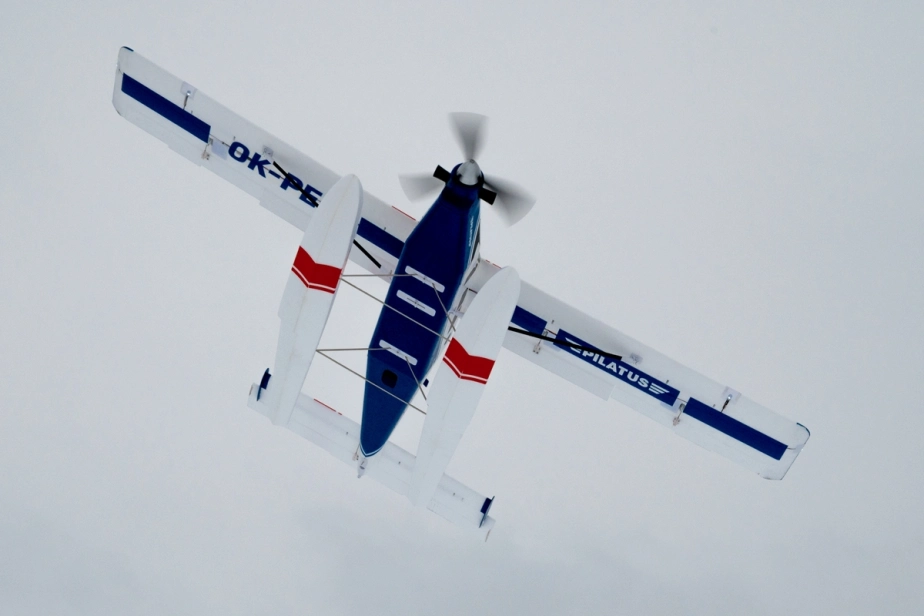 KAVAN Pilatus PC-6 Porter 1500 mm ARF – červená