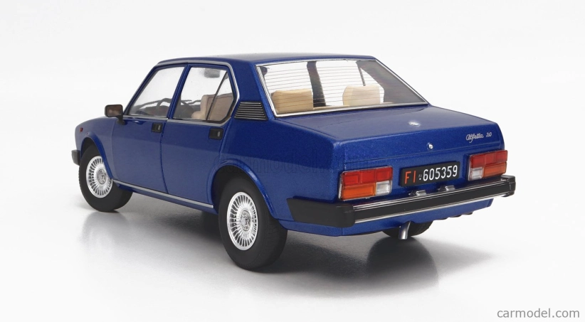 Mitica-diecast Alfa romeo Alfetta Berlina 2000l 1978 - Cerchi Millerighe Wheels 1:18 Blue Pervinca Met 349