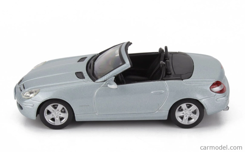 Edicola Mercedes benz Slk-class Slk 200 Kompressor Spider Cabriolet 2004 1:43 Strieborná