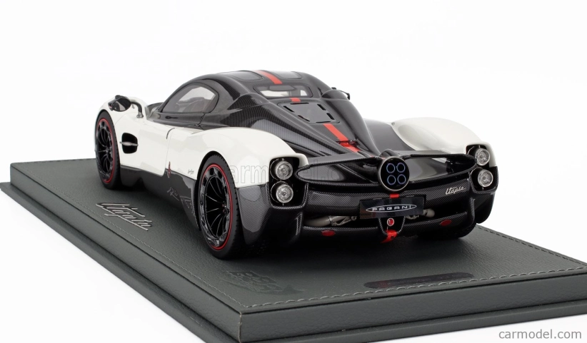Bbr-models Pagani Utopia 2022 - Con Vetrina - With Showcase 1:18 Bianco Benny - Bílá