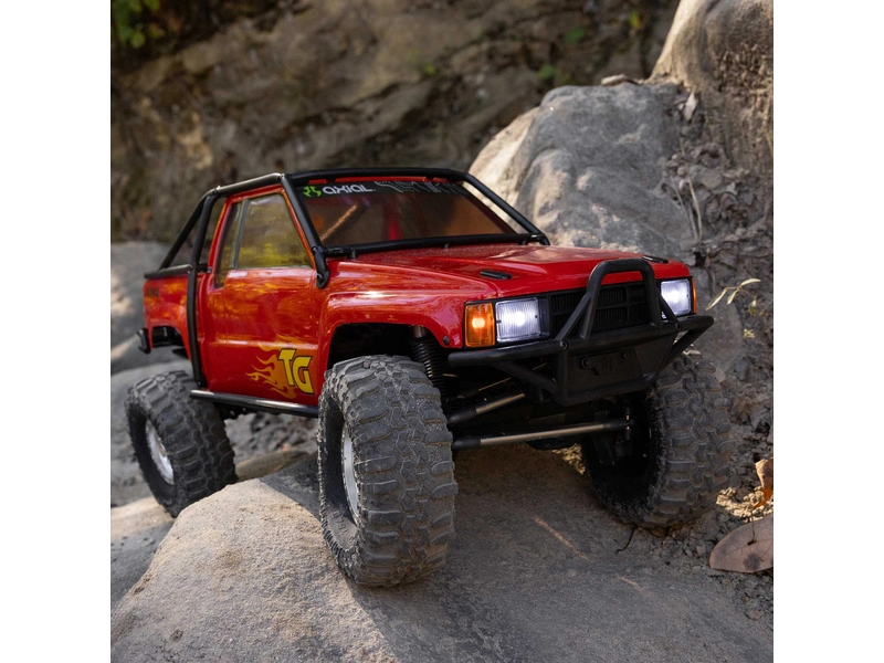 Axial SCX10 III Toyota SR5 1987 1:10 4WD RTR červený