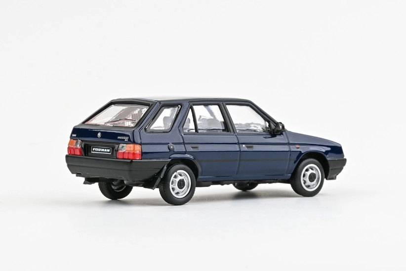Abrex Škoda Forman (1993) 1:43 - Kráľovská modrá