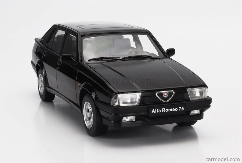 Triple9 Alfa romeo 75 1988 1:18 Black