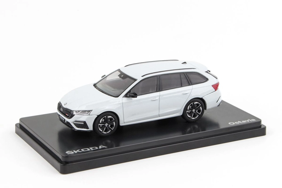 BAZAR – Abrex Škoda Octavia IV Combi RS (2020) 1:43 – Biela Moon Metalíza