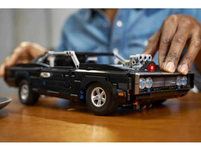 LEGO Technic - Auto Fast and Furious Dodge Charger R/T