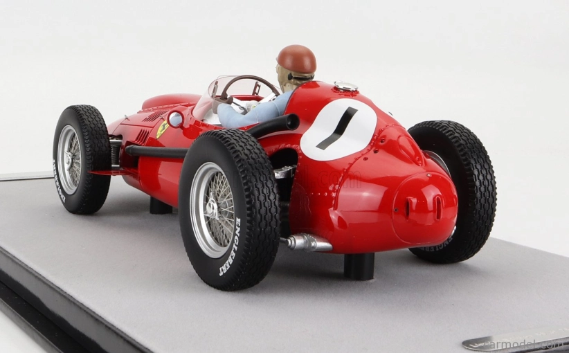 Tecnomodel Ferrari F1 Dino 246 N 1 Winner British Gp (s figúrkou pilota) 1958 Peter Collins 1:18 Red