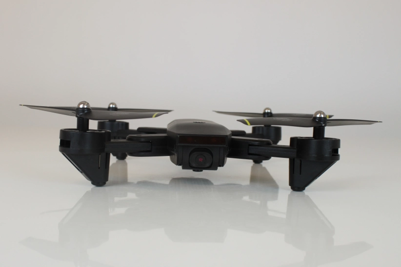 Dron DM107s, černá