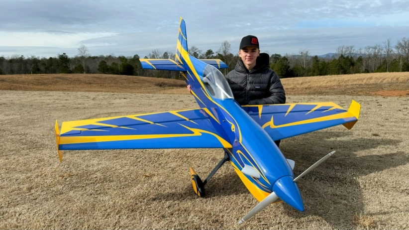 RC letadlo 88" Raven 2,24m, žlutá/modrá