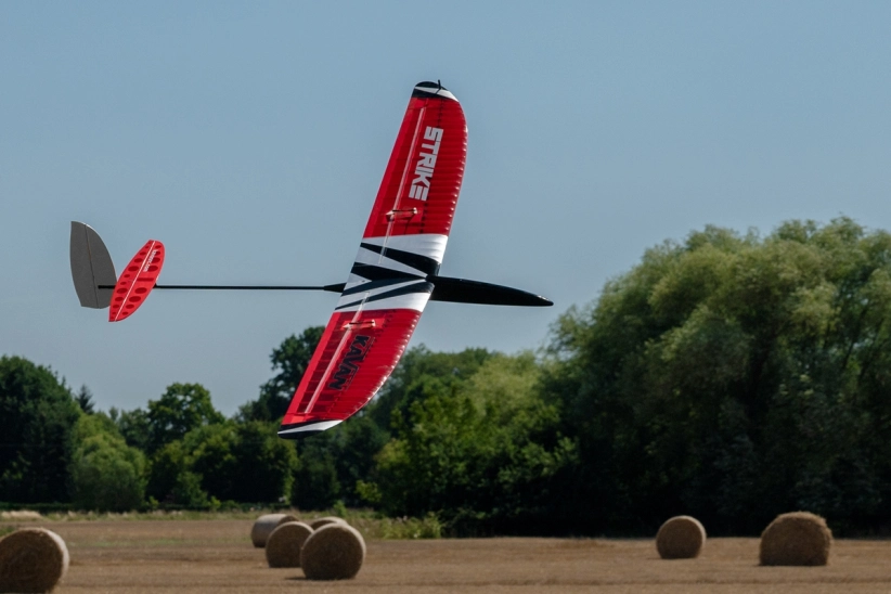 RC letadlo KAVAN Strike DLG 1498mm kit