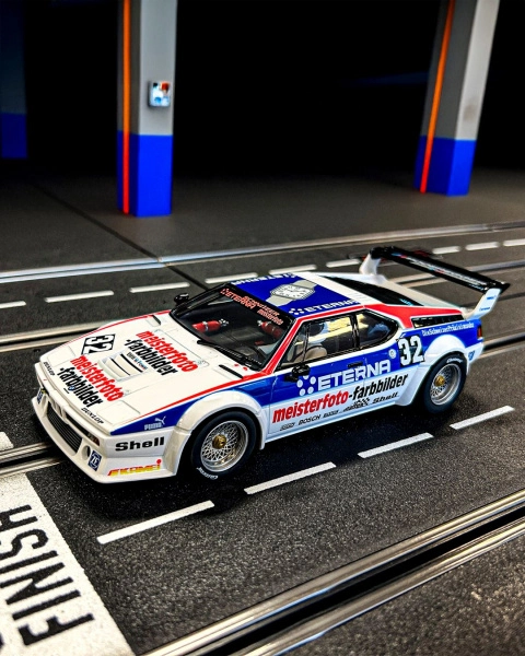 Auto Carrera EVO - 27833 BMW M1 Procar