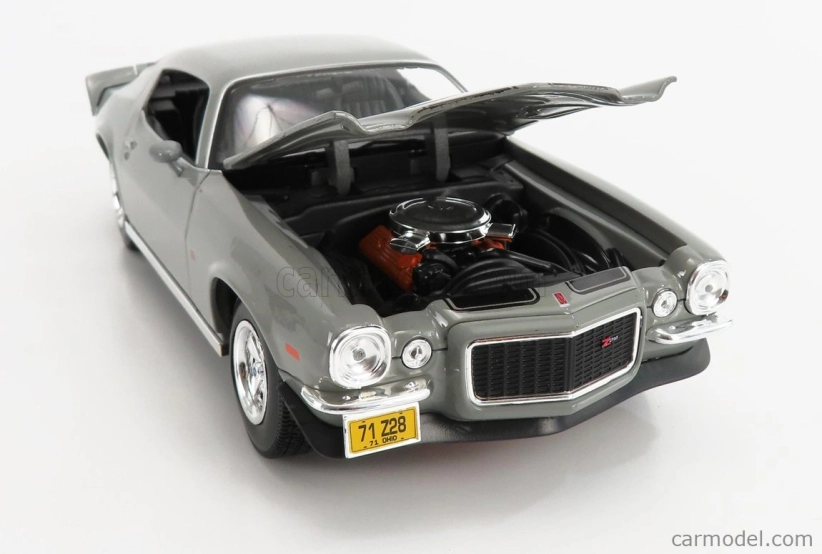 Maisto Chevrolet Camaro Z/28 Coupe 1971 1:18 Grey Met