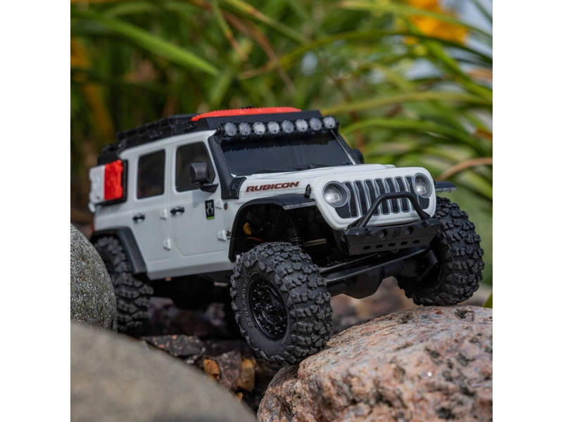 Axial SCX30 Jeep Wrangler JLU 4WD 1:30 RTR bílý