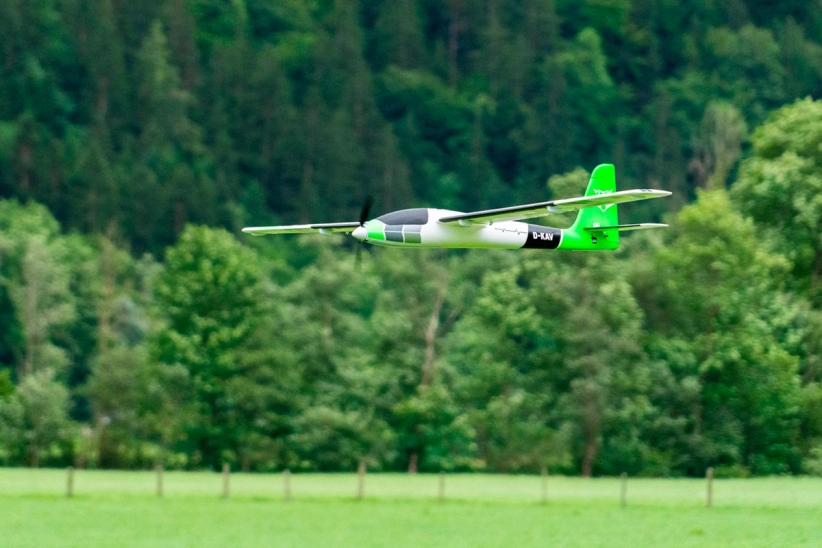 RC letadlo KAVAN Pulse 2200 V2 ARF, zelená