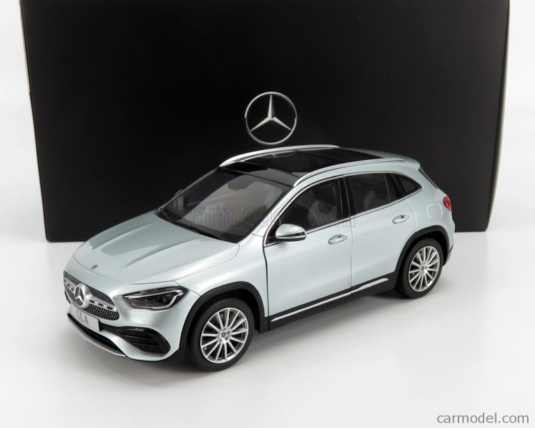 Z-models Mercedes Benz Gla-class (h247) 2020 1:18 Strieborná