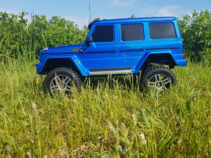 RC auto Traxxas TRX-4 Mercedes G500 1:10 s LED osvětlením TQi, modrá