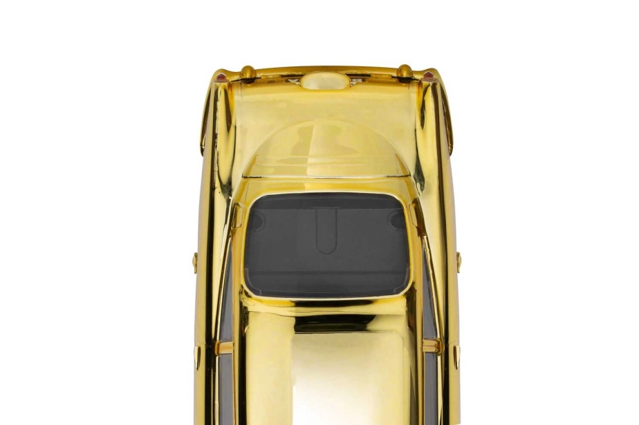 Autíčko Film & TV SCALEXTRIC C4550A - James Bond Aston Martin DB5 - Goldfinger - 60th Anniversary Gold Edition (1:32)