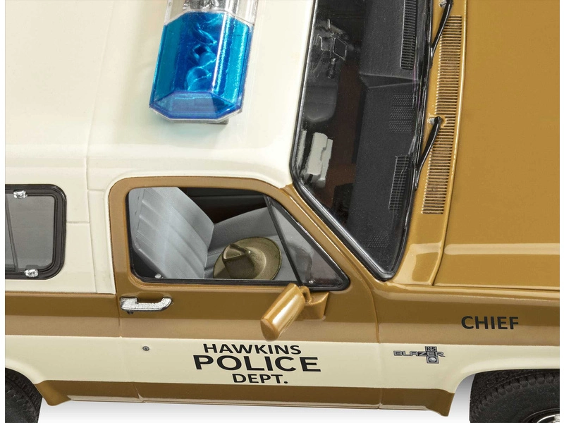 Revell Chevrolet K5 Blazer 1985 (súprava) (1:25)